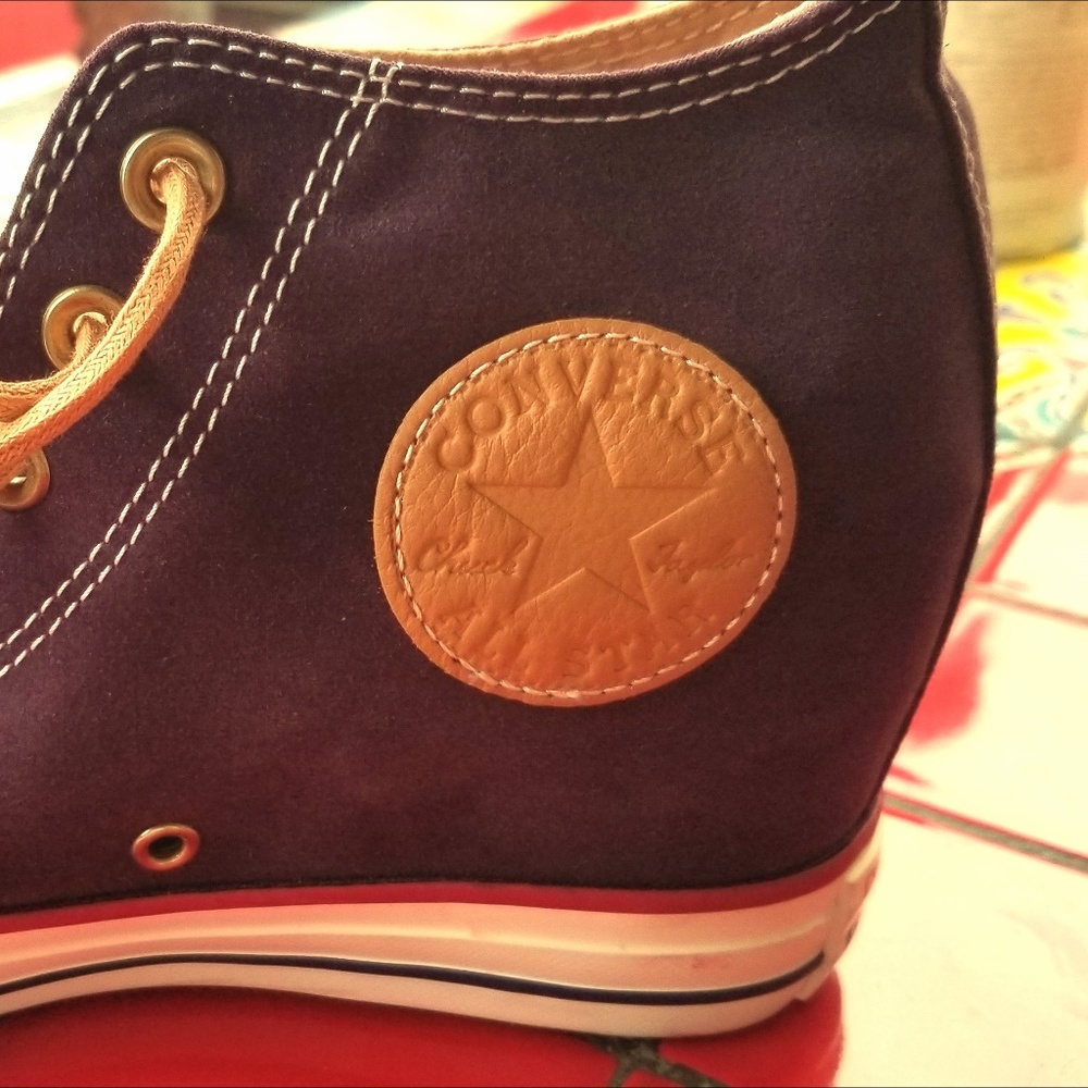 CONVERSE ALL STAR LUX Womens 8 Plum Purple Mid Top